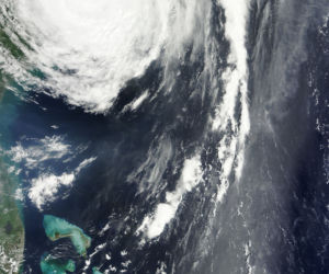 Huragan Irene - 26.08.2011 - ZDJĘCIA SATELITARNE NASA