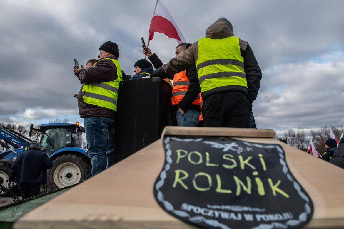 Strajk rolników. Ciągniki blokują drogi w całej Polsce. Gigantyczne utrudnienia