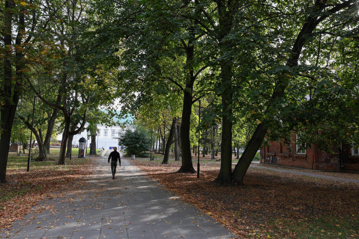 Warszawa dawniej i dziś. Szpital Ujazdowski