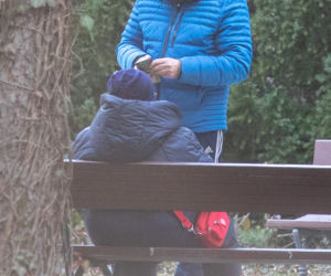 Ewa Bem z mężem na spacerze