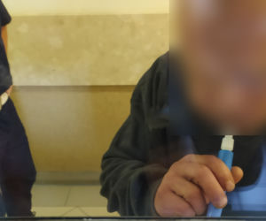 Kumiała. Pijany wjechał do stawu. I zasnął
