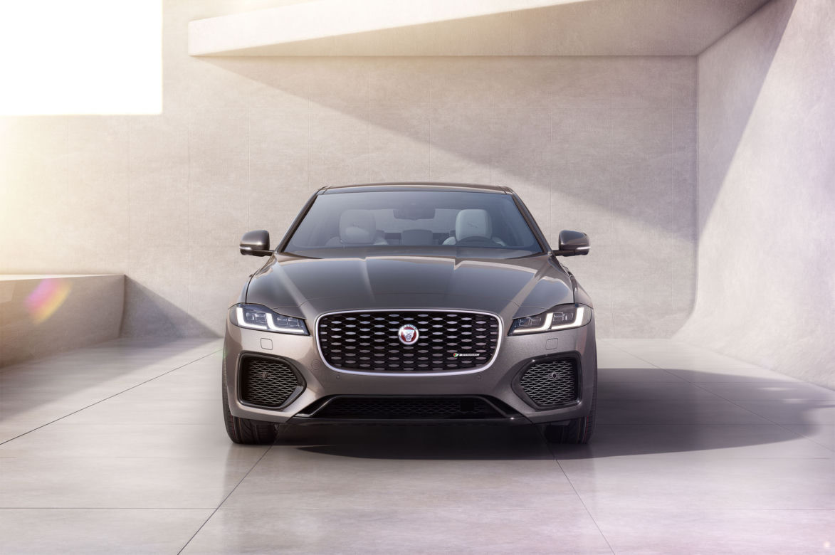 Nowy Jaguar XF (2021)