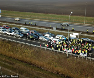 Protest rolników na A4 pod Brwinowem