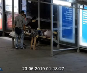 Bezczelna złodziejka z Krakowa! Obrabowała śpiącego na przystanku