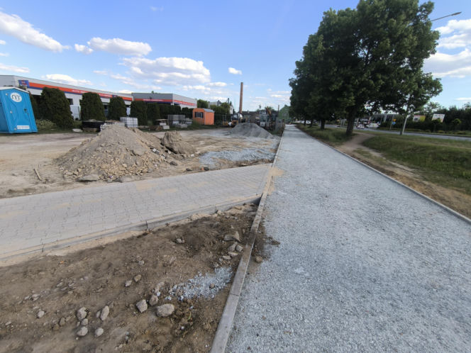 Budowa ścieżki rowerowej na leszczyńskim Gronowie