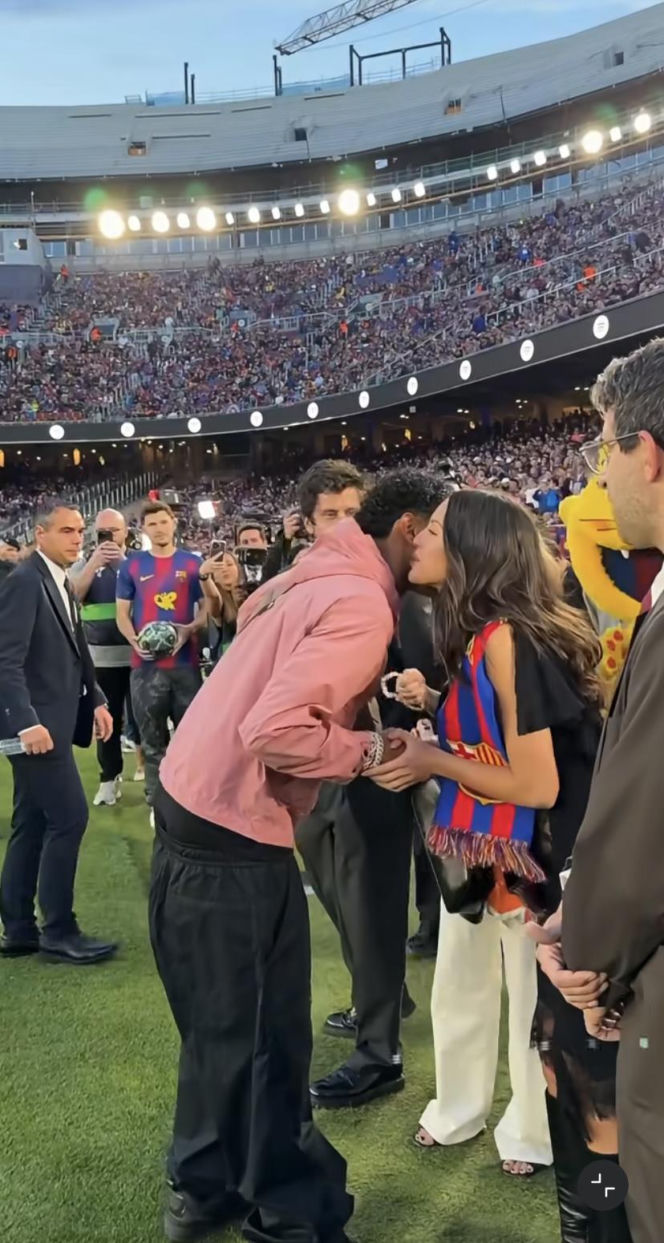 Olivia Rodrigo na El Clasico