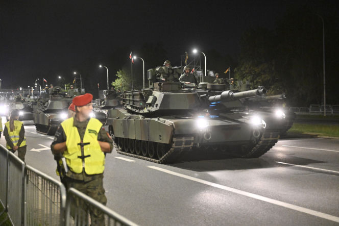 Nocna próba defilady wojskowej w Warszawie 2