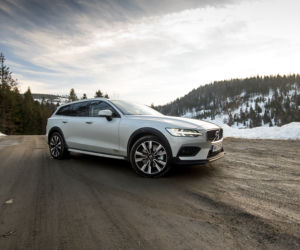 Volvo V60 Cross Country D4 190 KM AWD