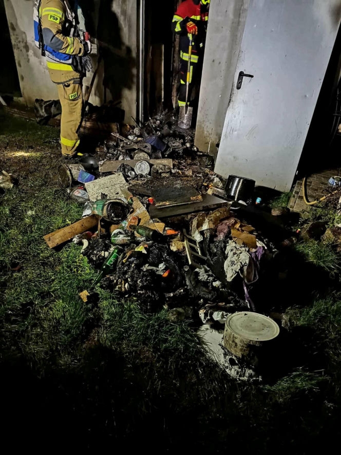 Grębocice. Pies uratował swojego właściciela przed pożarem [ZDJĘCIA]