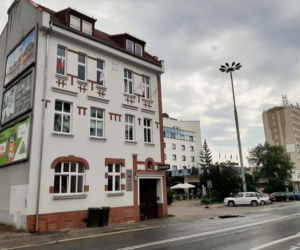 Zabytkowa kamienica z muralami w centrum Bydgoszczy będzie odnowiona