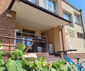 80 lat biblioteki w Ostrzeszowie. Będzie tort, recital Olgi Bończyk i ... wiele więcej
