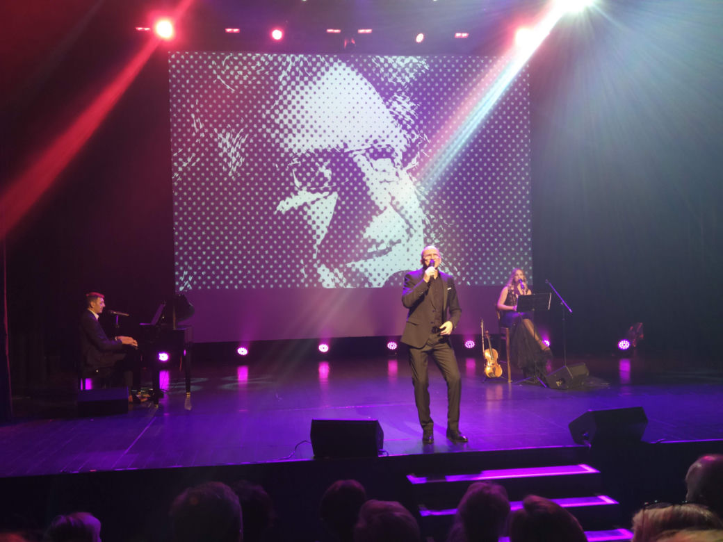 ZOBACZ ZDJĘCIA z gali podsumowującej 10. Festiwal Teatrów Sztuka plus Komercja i z koncertu Roberta Rozmusa