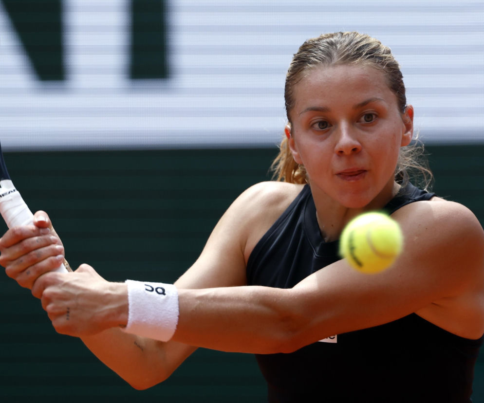 Maja Chwalińska - Anna Kalinska RELACJA NA ŻYWO z ćwierćfinału Roland Garros [WYNIK]