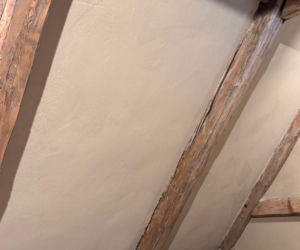 Płyty gliniano-konopne w zabudowie wnętrz