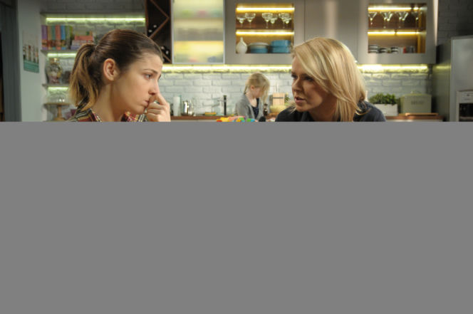 Pierwsza miłość. Marysia (Aneta Zając), Kinga (Aleksandra Zienkiewicz)