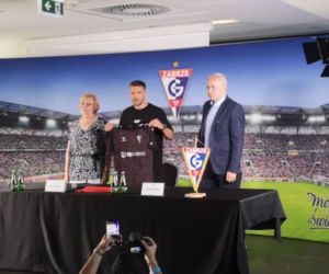 Tak kibice przywitali Łukasza Podolskiego w Górniku Zabrze. Szaleństwo na stadionie [ZDJĘCIA]