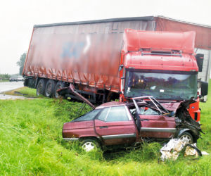 TIR zmieżdżył rodzinę