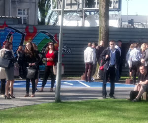 Ewakuacja studentów z budynku UKW na ul. Ogińskiego w Bydgoszczy