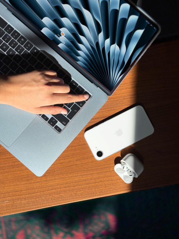 Black to school z Apple. Te urządzenia będą nieocenionym wsparciem dla każdego ucznia. Teraz kupisz je taniej! 
