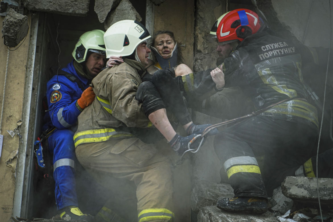 Już 35 osób nie żyje po bestialskim ataku w Dnieprze. W apartamentowcu zginęło dwoje dzieci