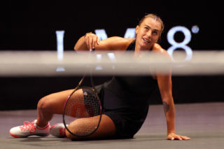 Aryna Sabalenka pobita przez faceta! Nick Kyrgios rozprawił się z nią w bitwie płci! ZDJĘCIA