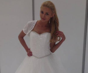 Joanna Opozda w sukni ślubnej 