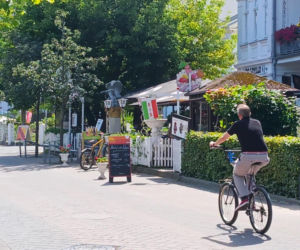 Wprowadzili niedziele handlowe, by pokonać polski kurort. Turyści i tak wybrali