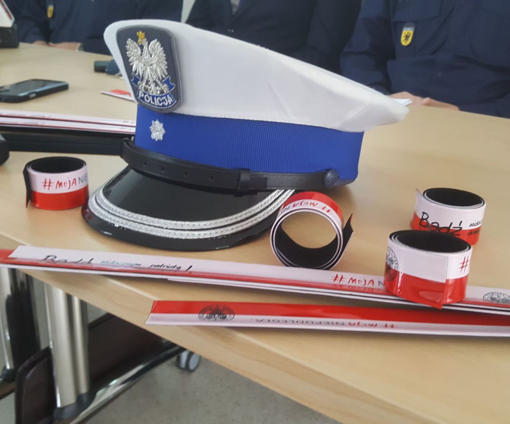 25 tys. patriotycznych opasek czeka na mieszkańców.