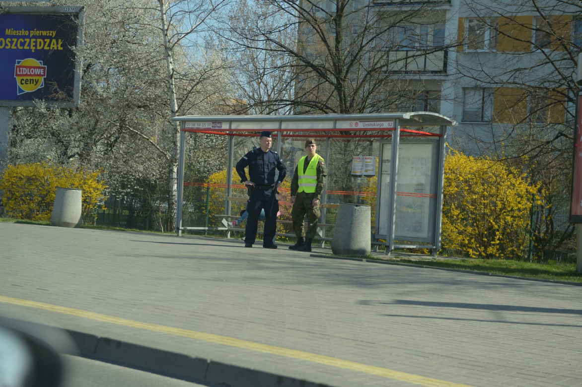 Wojsko opanowuje Warszawę