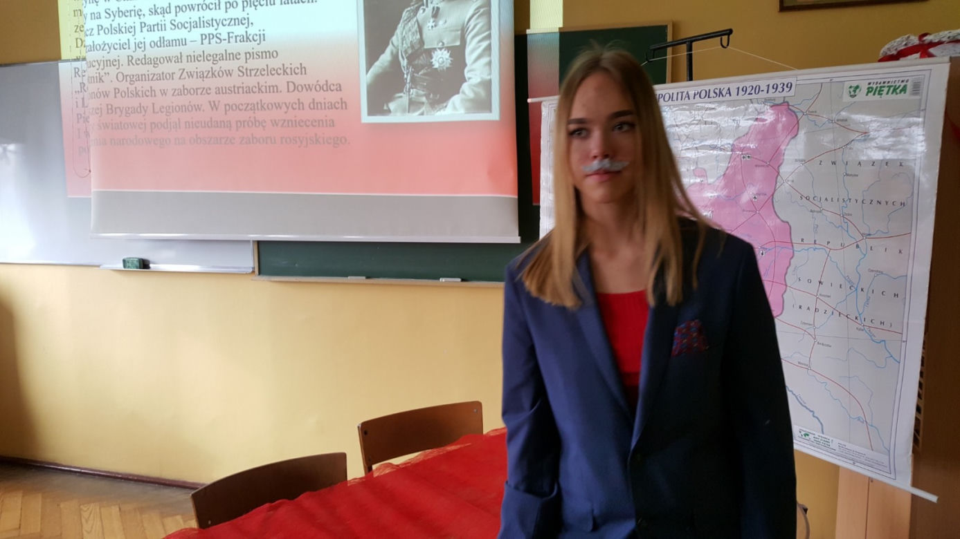 Piękna lekcja historii w VII LO w Bydgoszczy