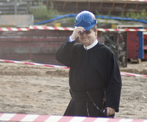 Rydzyk ogrzeje Toruń za pieniądze z Unii