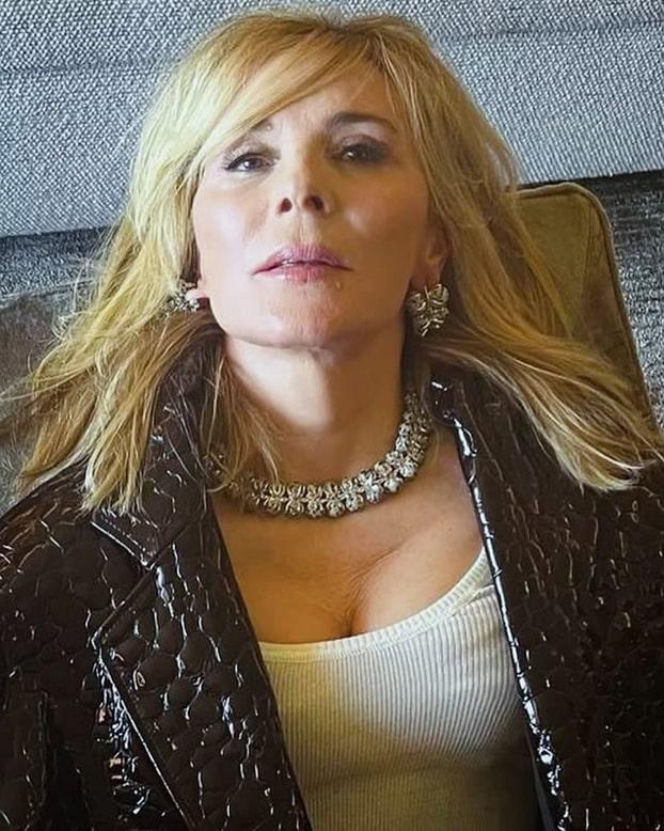 Zaskakujący ślub gwiazdy "Seksu w wielkim mieście"! Kim Cattrall w garniturze na tysiące