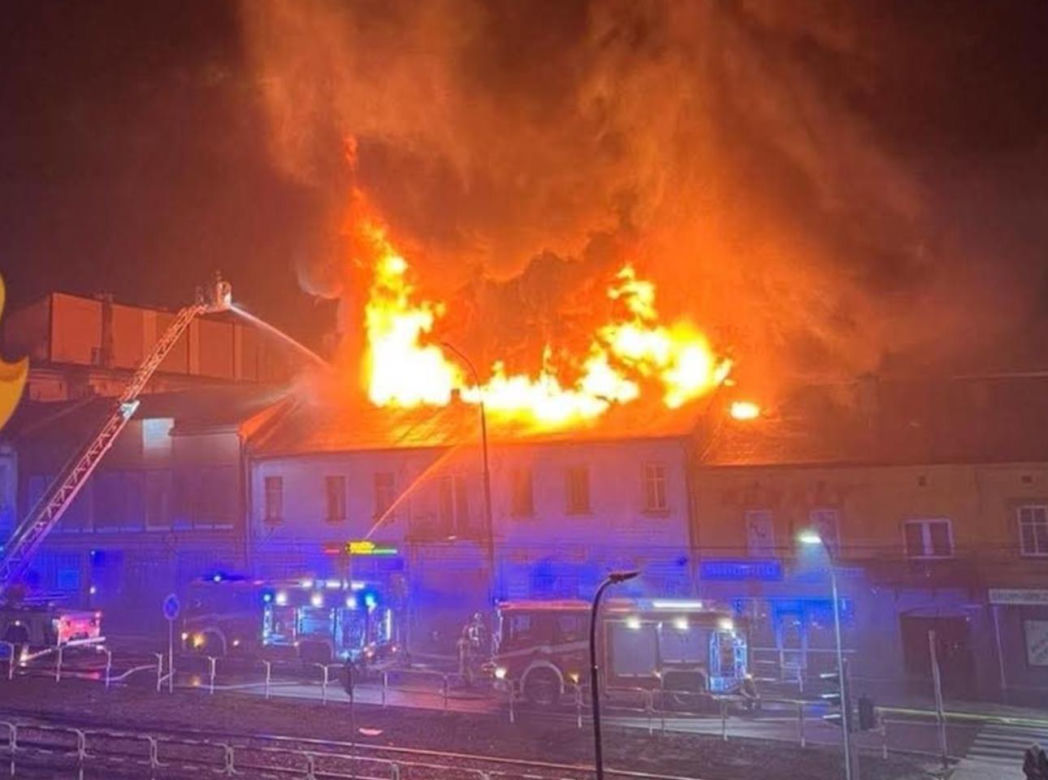 Pożar kamienicy w Będzinie. Ewakuowano mieszkańców