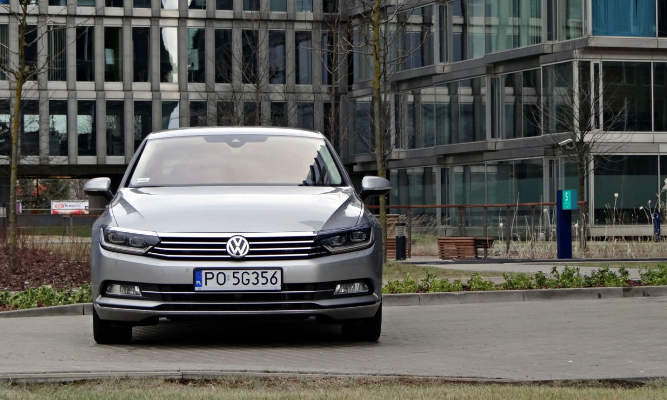 Volkswagen Passat Limousine B8 Highline 2.0 TDI DSG BlueMotion