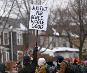 Minnesota chce dostępu do śledztwa po śmierci kobiety zastrzelonej przez agenta ICE