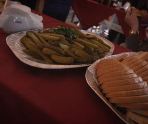 Jechałem legendarnym pociągiem. W środku jak kiedyś, aż trudno uwierzyć! Ludzie mówią wprost: „to były czasy”