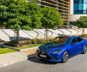 Lexus ES300h F Sport