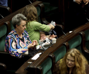 Bosakowie przyszli do Sejmu ze Stefankiem