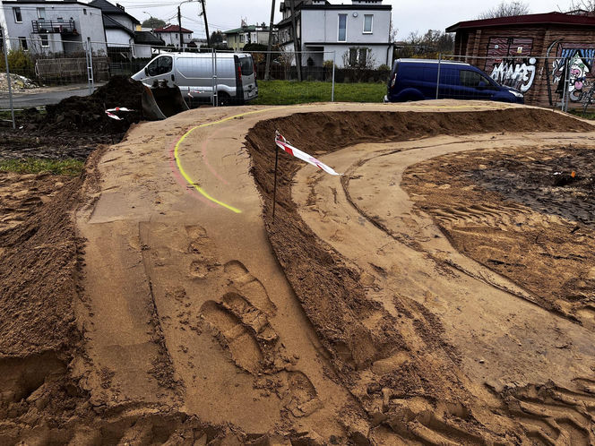Nowa inwestycja w Olsztynie. Prace już ruszyły. Mieszkańcy zyskają nowe miejsce rekreacji sportowej