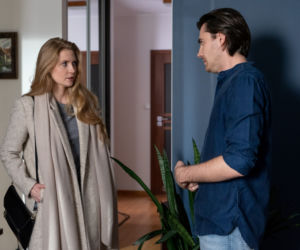 Na Wspólnej odc. 2829. Elżbieta (Paulina Chapko), Adam (Karol Puciaty)