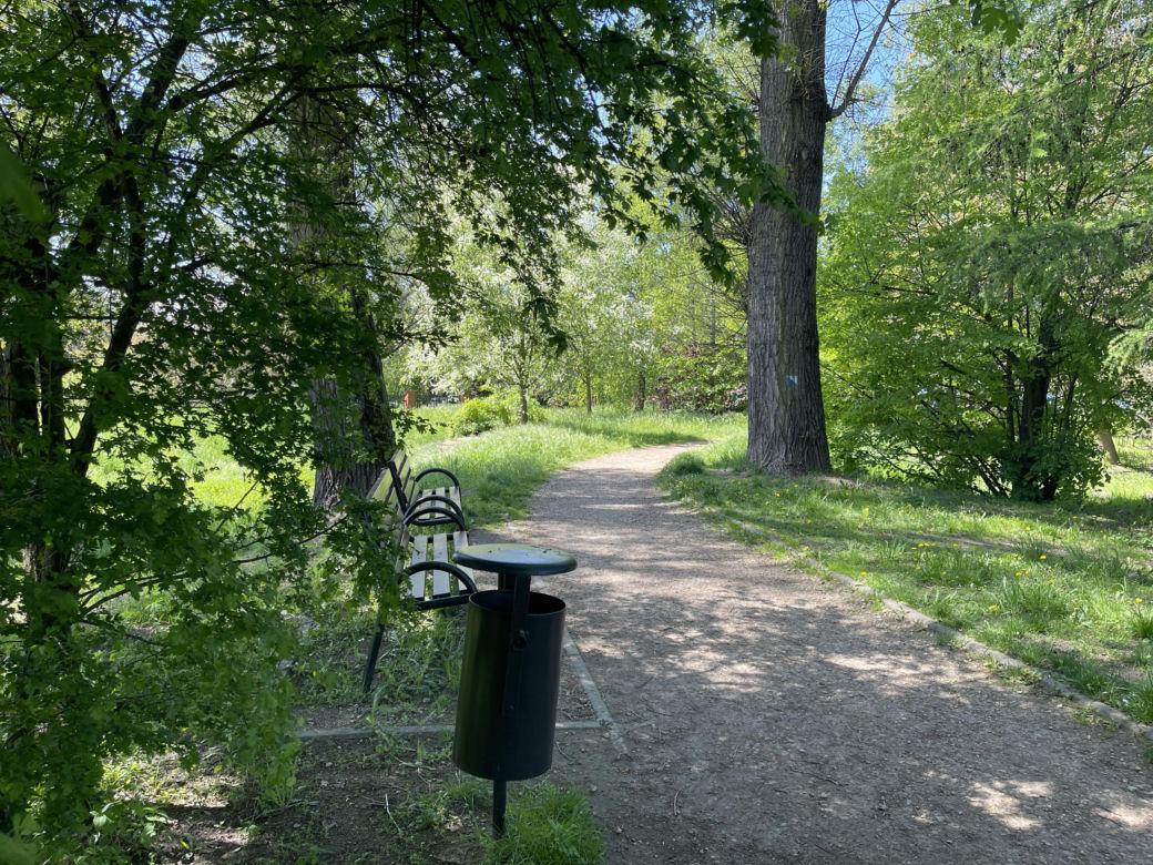 Najdłuższy park w Polsce jest w Krakowie. Ledwo widać go na mapach, a jest pełen atrakcji