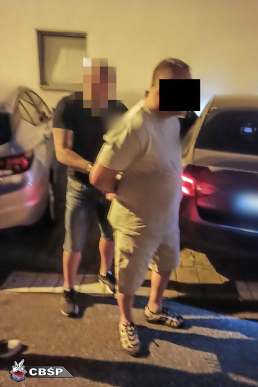 Policjanci Centralnego Biura Śledczego Policji z grupy „łowców cieni" we współpracy ze służbami zagranicznymi zatrzymali 9 mężczyzn