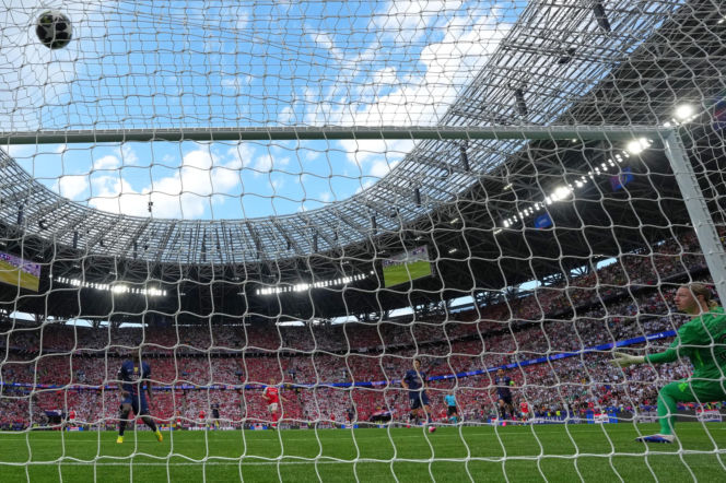 Liga mistrzów. Mecz PSG - Arsenal