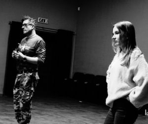 Warsztaty aktorskie prowadzi doświadczony aktor Jerzy Michalski