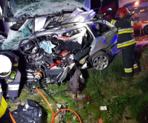 Wypadek Błonie Wieś: 2 osoby nie żyją