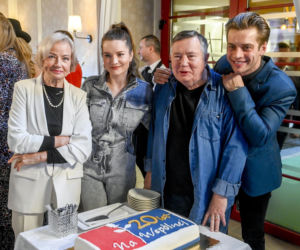 Mieczysław Hryniewicz od lat zachwyca widzów. Tak zmieniał się gwiazdor „Na Wspólnej”