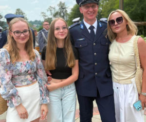 Święto Policji w Starachowicach. Uroczyste awanse, rodzinny piknik i podziękowania
