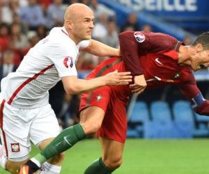 Michał Pazdan kontra Cristiano Ronaldo