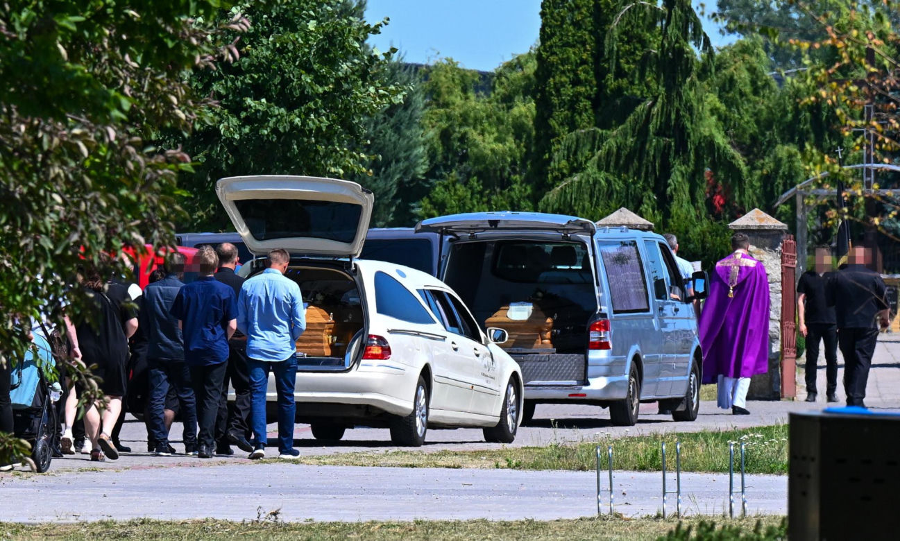 Pogrzeb ofiar wypadku Amelki i jej mamy