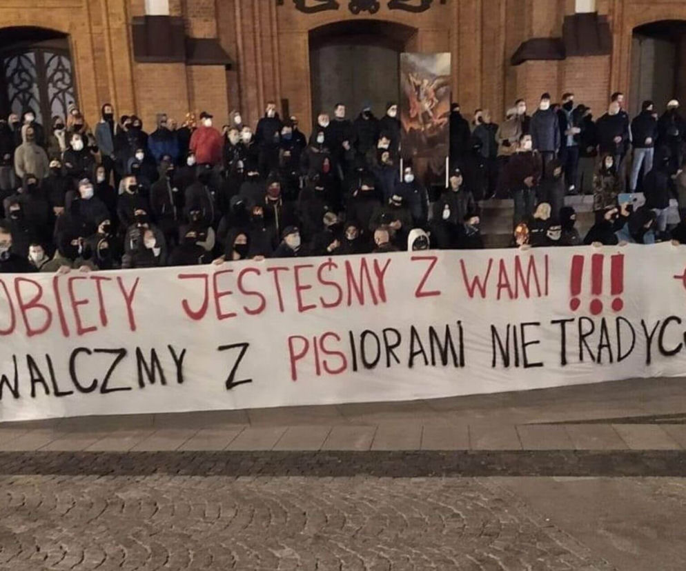Protest kobiet. Kibice Jagiellonii Białystok odpowiadają
